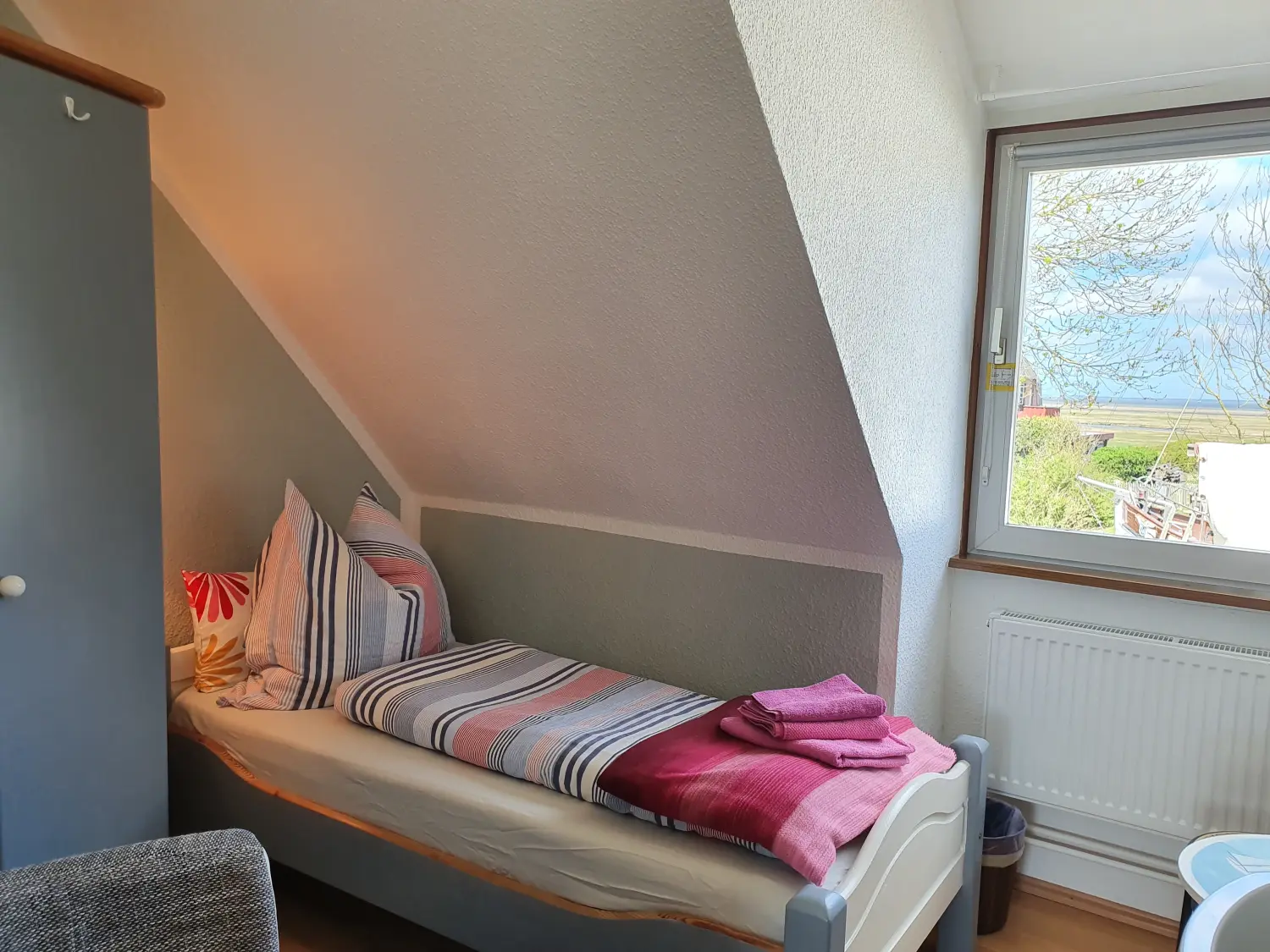Wohnung 1 - Rebellzimmer von Haus Helgoland Schlafzimmer